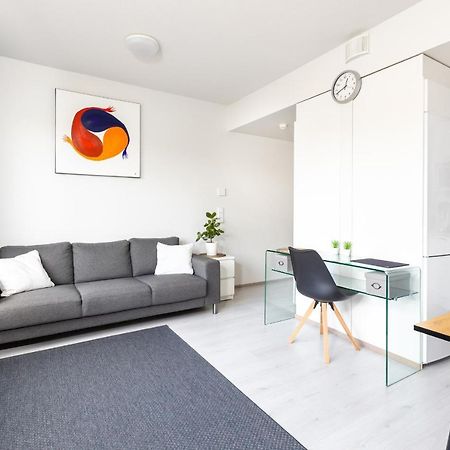 Apartamento Valoisa Parvekkeellinen Kaksio, Oma Parkkipaikka Tampere Exterior foto